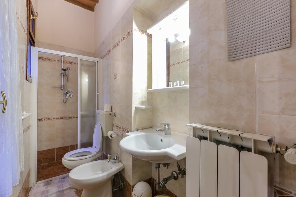 Soggiorno Annamaria Florence Luaran gambar