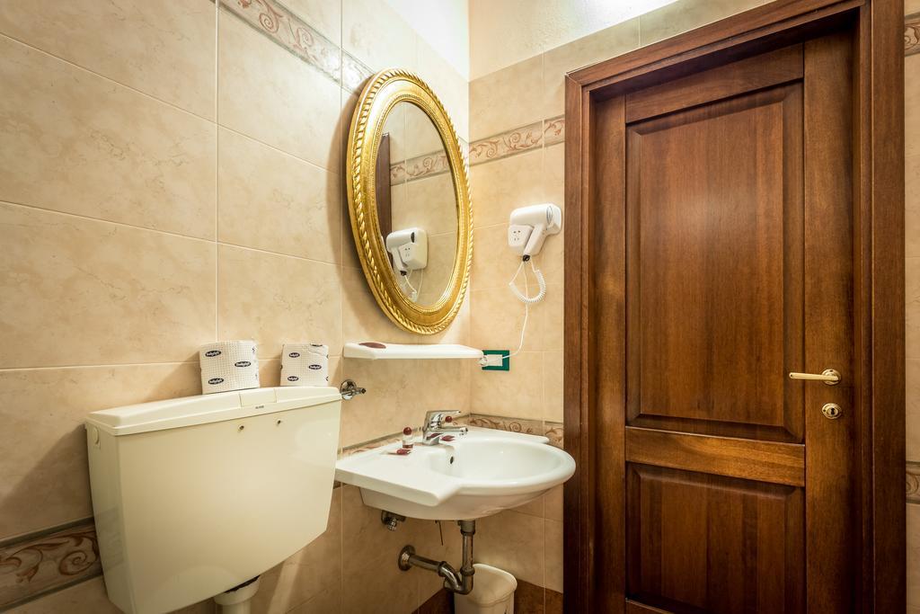 Soggiorno Annamaria Florence Luaran gambar